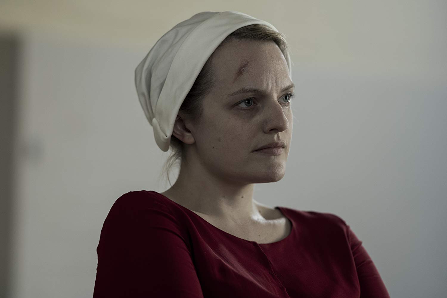 سریال «سرگذشت ندیمه» (The Handmaid's Tale) که بر اساس رمانی پرفروش از مارگارت اتوود به همین نام ساخته شده از همان فصل اول خود که در سال 2017 از شبکه Hulu منتشر شد