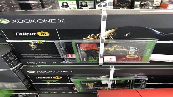 فروشگاهی در آلمان باندلی از Xbox One X  به همراه دونسخه از بازی Fallout 76 را برای اتمام موجودی Fallout 76 عرضه می‌کند